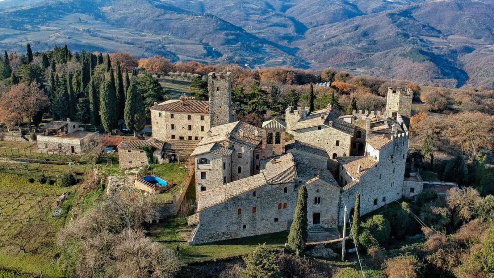     MAGICAL CASTLE IN UMBRIA